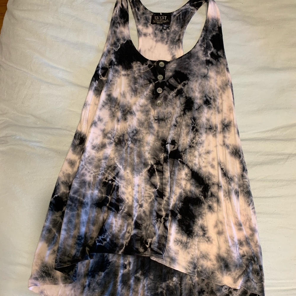 Tryst Tie Dye Sleeveless Flowy Tank Top
